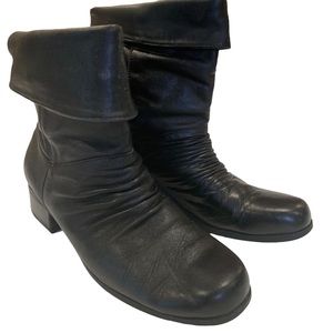 Mobility Black Leather Ankle Boots 7.5